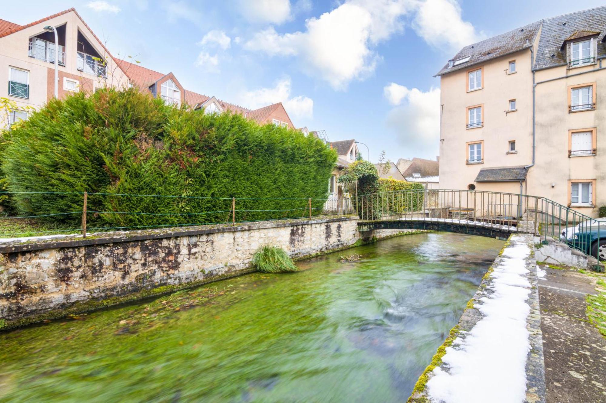 Studio Chaleureux A Etampes, France Экстерьер фото